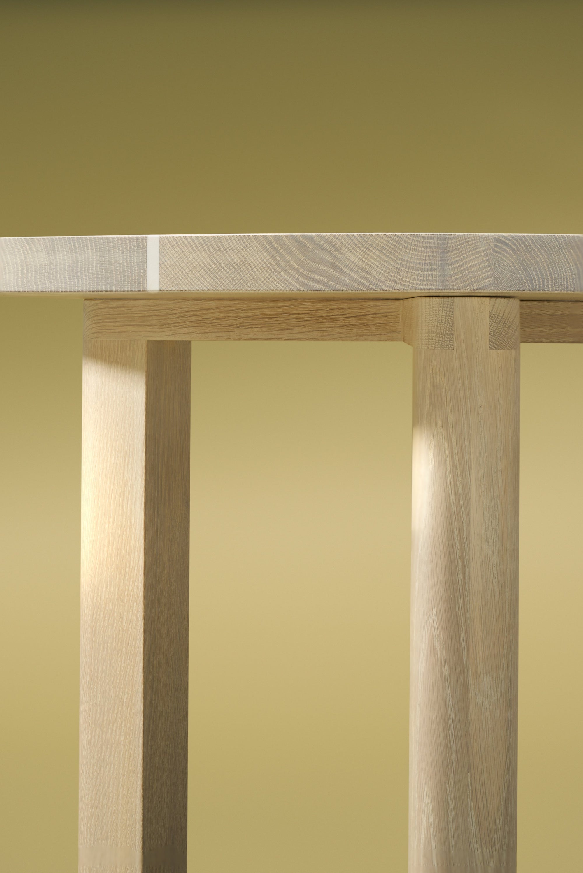 Dining Table HACHIGRAM