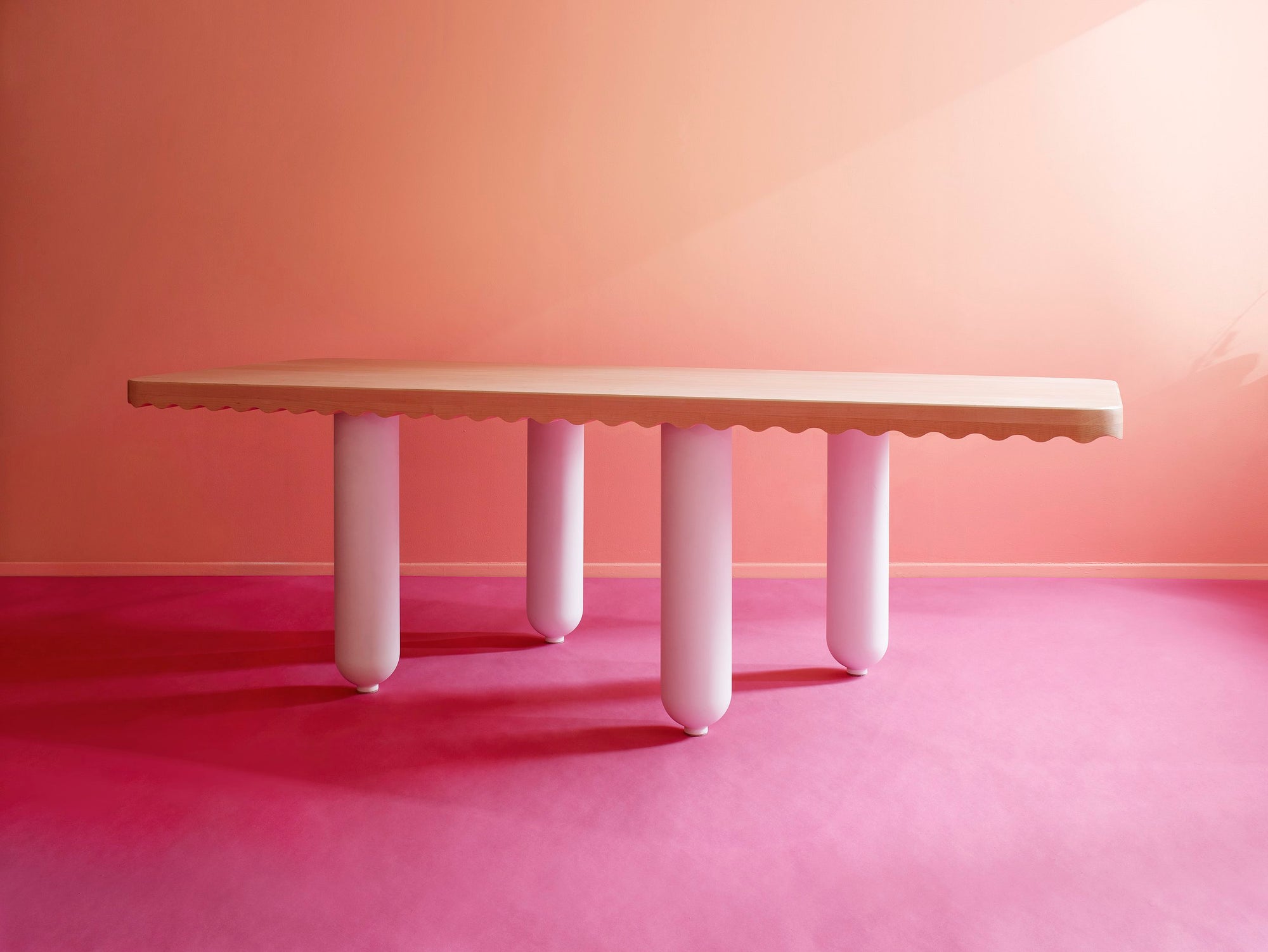 NAMI Dining Table